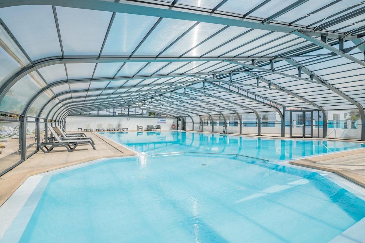 Chalet Pour 8 Dans Residence Avec Piscine Chauffee Bretignolles-sur-Mer Exterior photo